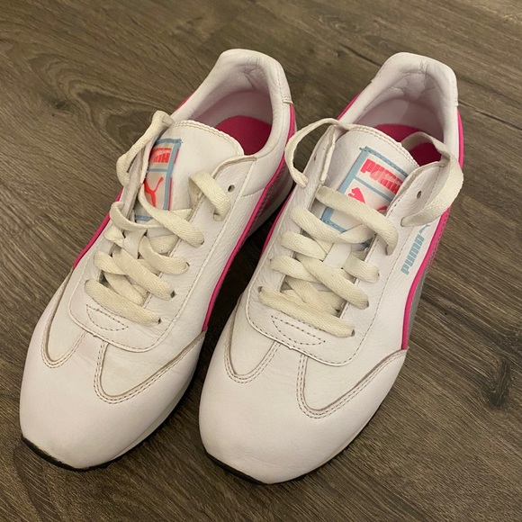 Women’s pink and white puma sneakers size 7 - Picture 2 of 6
